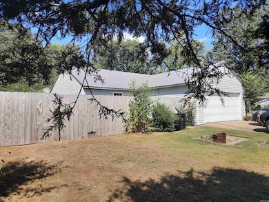 701 Clarence St, Mountain View, AR 72560 - photo 5