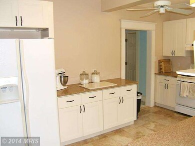 407 Laurel Ave, Laurel, MD 20707 - photo 5