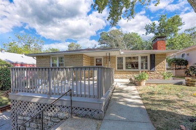 909 S Appleton Ave, Independence, MO 64054 - photo 3