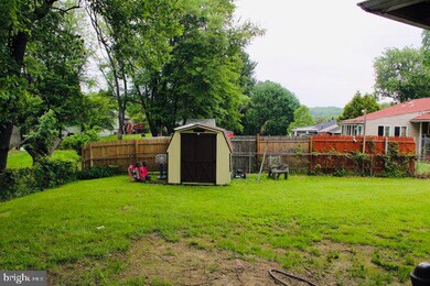 7902 Ashdale Rd, Capitol Heights, MD 20743 - photo 6