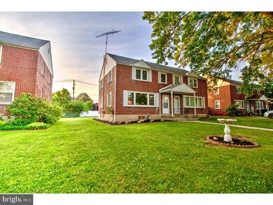 609 Emerson Ave, Reading, PA 19605 - photo 3