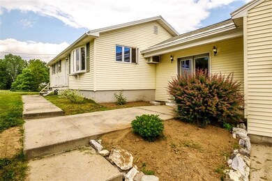 92 Wardtown Rd, Freeport, ME 04032 - photo 2