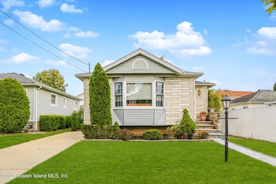 41 Walker Place, Staten Island, NY 10312 - photo 2