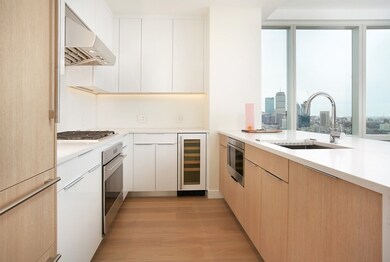 188 Brookline Ave unit 27 J, Boston, MA 02215 - photo 5