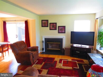 124 Dawn Dr, Lansdale, PA 19446 - photo 4