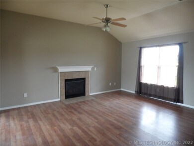 20417 E 43rd St S, Broken Arrow, OK 74014 - photo 5