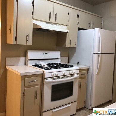 111 Carothers St, Copperas Cove, TX 76522 - photo 5