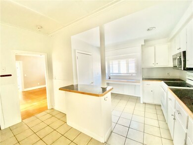 13 Bliss Rd unit 1, Newport, RI 02840 - photo 2