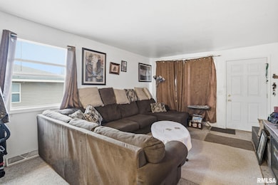 671 W 64th St, Davenport, IA 52806 - photo 3