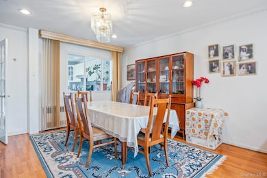 14759 71st Ave, Flushing, NY 11367 - photo 5