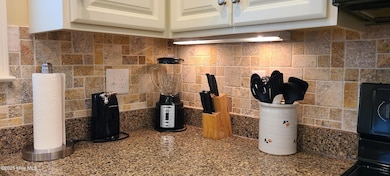 421 30th kitchen counter cabinet lightin