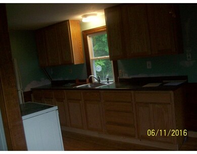 26 Sunrise Ave, Fitchburg, MA 01420 - photo 4