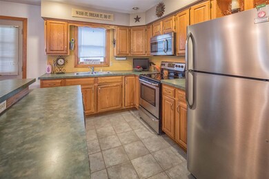 8 Maplewood Ave, Rochester, NH 03867 - photo 6