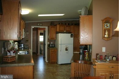 333 Wakefield Dr, Colonial Beach, VA 22443 - photo 6