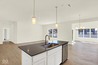 7097 Jackson Dr, Cumberland, IN 46229 - photo 7