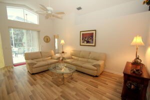 15206 Oak Chase Ct, Wellington, FL 33414 - photo 2