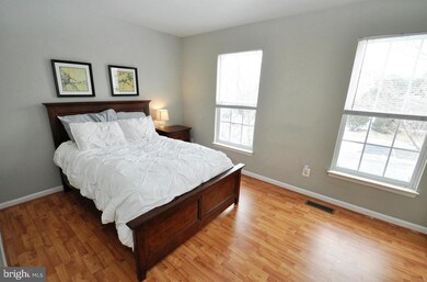 12470 Selkirk Cir, Bristow, VA 20136 - photo 7