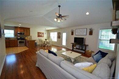 111 Cactus Ln unit 19, Statesville, NC 28625 - photo 3