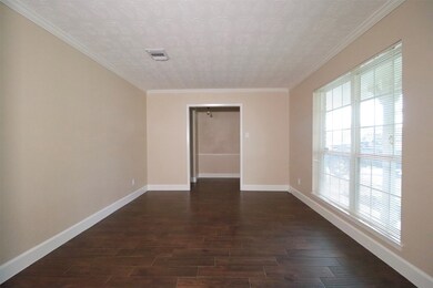 9922 Kirkshire Dr, Houston, TX 77089 - photo 3