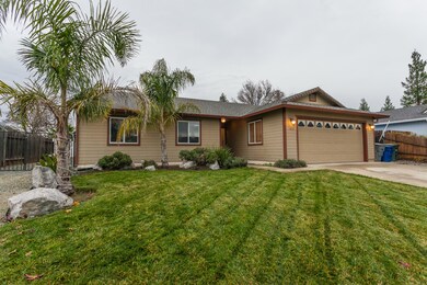 FrontOfHouse2