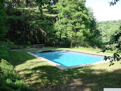 261 Lockwood Rd, Craryville, NY 12521 - photo 4