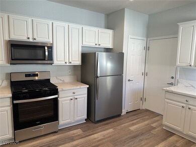 2330 Garnet Star St, Henderson, NV 89044 - photo 7