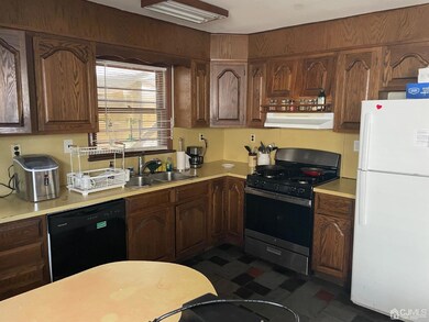 20 Prosper St, New Brunswick, NJ 08901 - photo 4