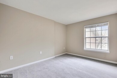 1954 Kennedy Dr unit 202, McLean, VA 22102 - photo 5
