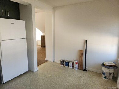 6 Willow Ave unit 3rd fl, Cornwall, NY 12518 - photo 4