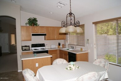 EAT IN KITCHEN