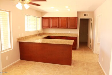 KITCHEN & EAT-IN AREA