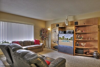 Living_Room_Detail