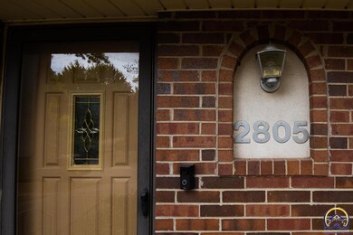 2805 SW Ashworth Place, Topeka, KS 66614 - photo 3