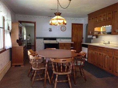 57 Ridgewood Rd, Chicopee, MA 01013 - photo 5