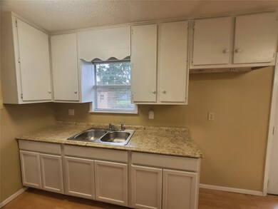 154 Winding Way S, Bay City, TX 77414 - photo 4