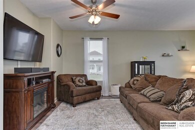 2302 Quartz Dr, Papillion, NE 68046 - photo 6