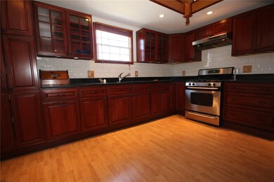 254 Middle St, Pawtucket, RI 02860 - photo 2