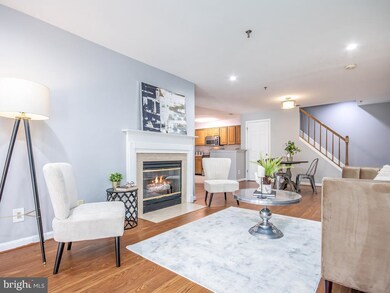 Quaker Hill Community unit 7, Alexandria, VA 22314 - photo 3