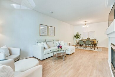 702 Maple Hills Dr E unit D, Maplewood, MN 55117 - photo 4