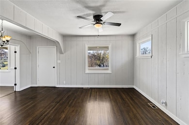 1034 W Truman Rd, Independence, MO 64050 - photo 7