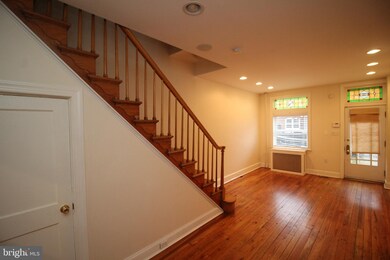 319 S Washington St, Baltimore, MD 21231 - photo 7