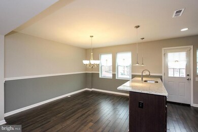 833 Lyndhurst St, Baltimore, MD 21229 - photo 5