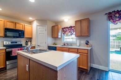 5525 Curtis MLS12