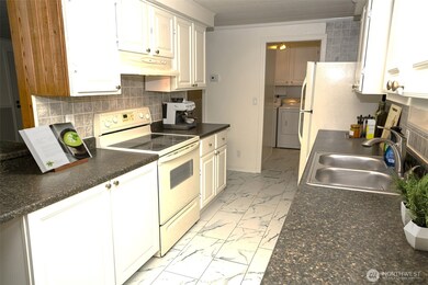 1211 244th St SW unit 11, Bothell, WA 98021 - photo 7