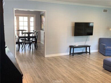 22143 Ybarra Rd, Woodland Hills, CA 91364 - photo 7