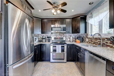 13 Violet Ct, Bristol, RI 02809 - photo 7