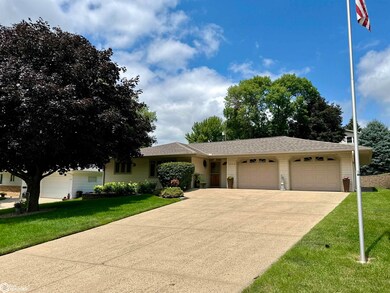 1012 N Division St, Audubon, IA 50025 - photo 2