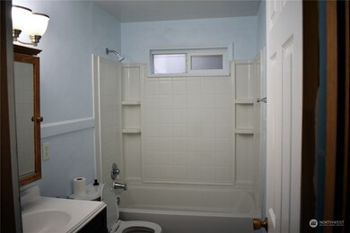 unlisted-address, East Wenatchee, WA 98802 - photo 7