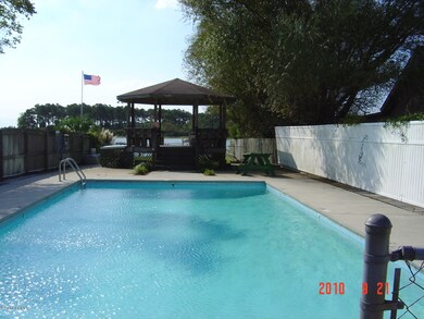 242 Gibbs, Beaufort, NC 28516 - photo 6