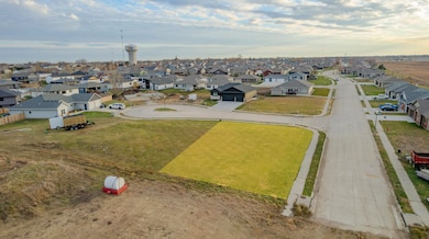 3714 Larchwood Cir, Spirit Lake, IA 51360 - photo 2